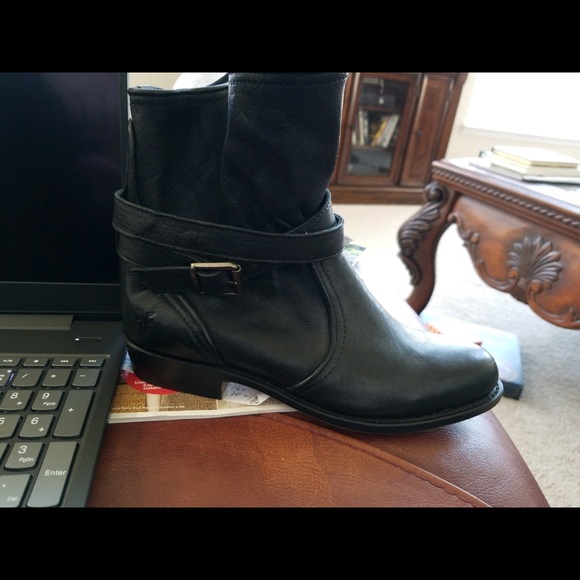 Frye Shoes - NEW Frye Black Leather Ankle Boots Size 6
